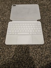 Apple Magic Keyboard Folio White iPad 10th Gen A16 11-inch A2695 MQDP3LL/A