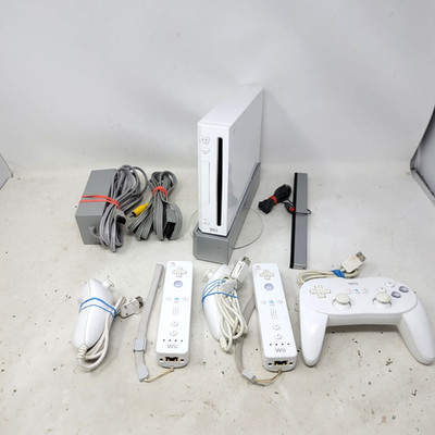 Nintendo Wii 512GB Console White W/ Controllers, Pro Controller & Cords Tested