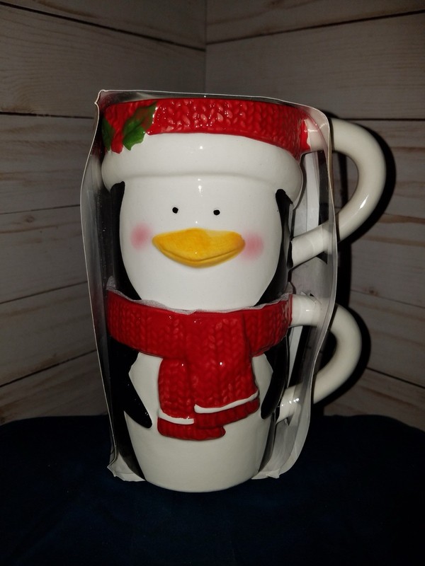🆕 Peppermint Place Penguin Christmas Set 2  14oz Stackable Coffee Mugs