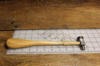 UNUSUAL HANDLED SMALL HAMMER JEWELER/ SILVERSMITH? GOOD TO GOOD