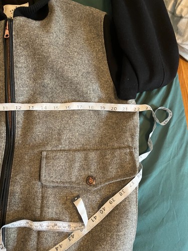 Privat weiß sehr guter Zustand Bomberjacke Herren Wolle Varsity Größe 4 Moon England Grau - Bild 4 von 11