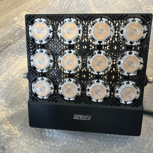 SANSI 70W Full Spectrum LED Grow Light C2020-DE-70W Lightly used.