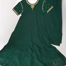 Bollywood Pakistani/India Two Piece Luxury Kameez Salwar Set Green/ Gold Design