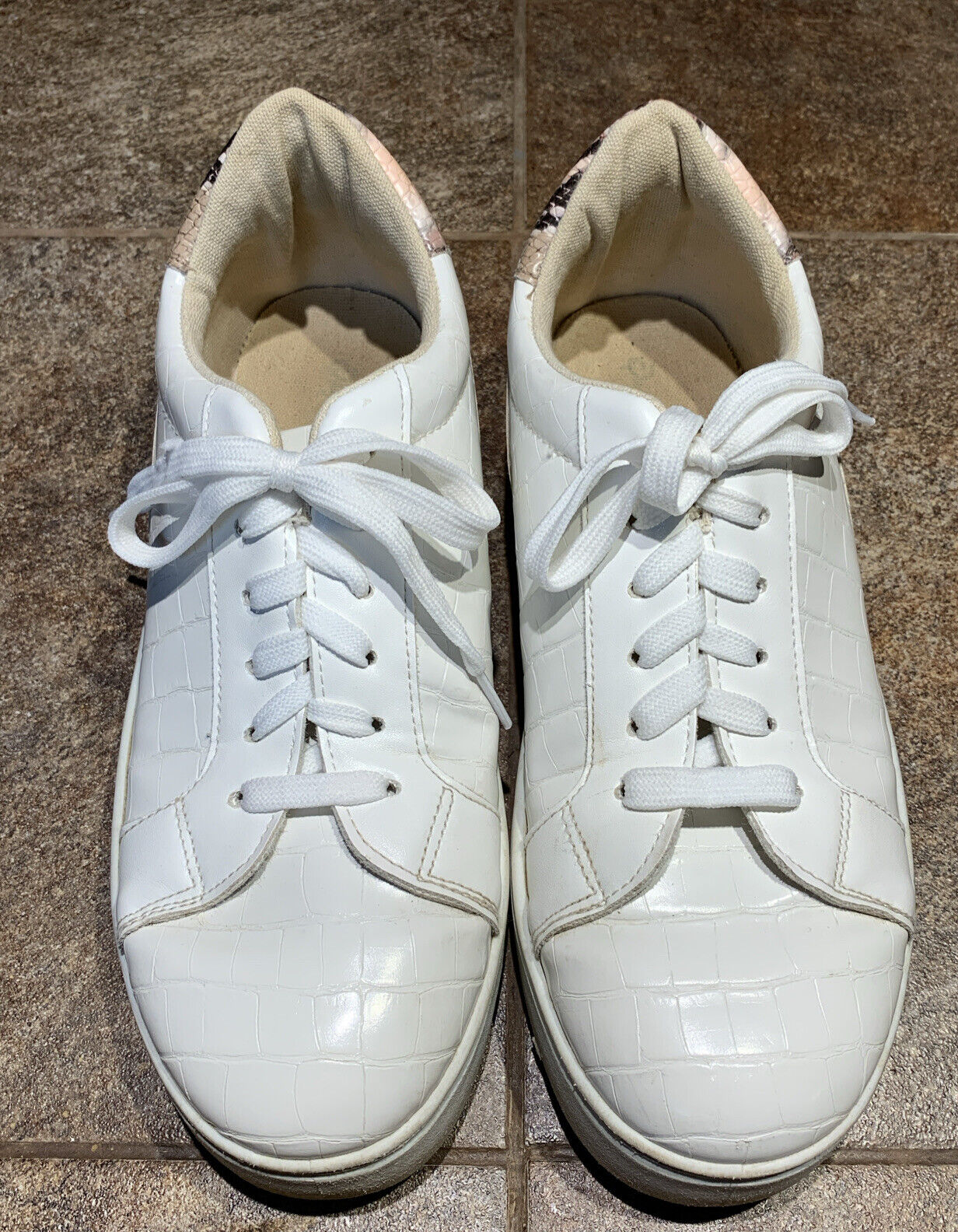 BOUTIQUE FASHION SNEAKERS Sz 8 White with Snakesk… - image 1