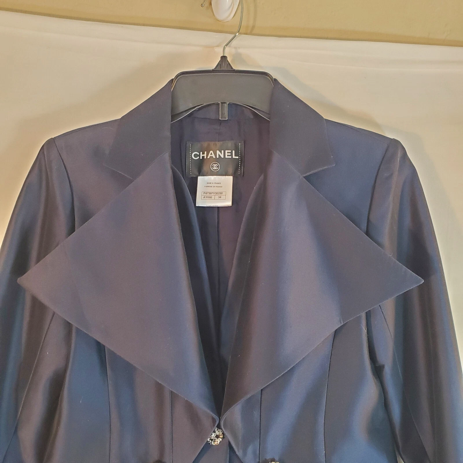 $5150 CHANEL 2014 Cruise Collection tuta donna 34 blu navy giacca logo CC usata in ottime condizioni