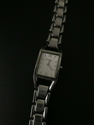 DKNY watch***** Reduced DKNY Beautifully Simple Silver Watch***PRICE REDUCED!!*** | eBay main image 2