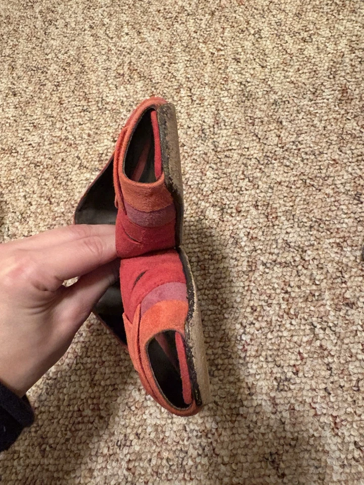 Sapatos de grife Fendi vermelho rosa laranja camurça balé liso feitos na Itália tamanho 37,5 - Imagem 2 de 4