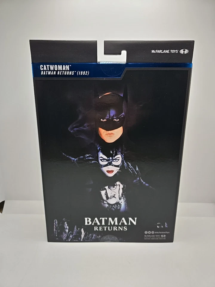 McFarlane DC Multiverse Catwoman Batman Returns Deluxe Theatrical Edition Figure - Image 2 of 2