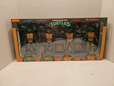 NEW NECA Teenage Mutant Ninja Turtles Haulathon Action Figure 4 Pack