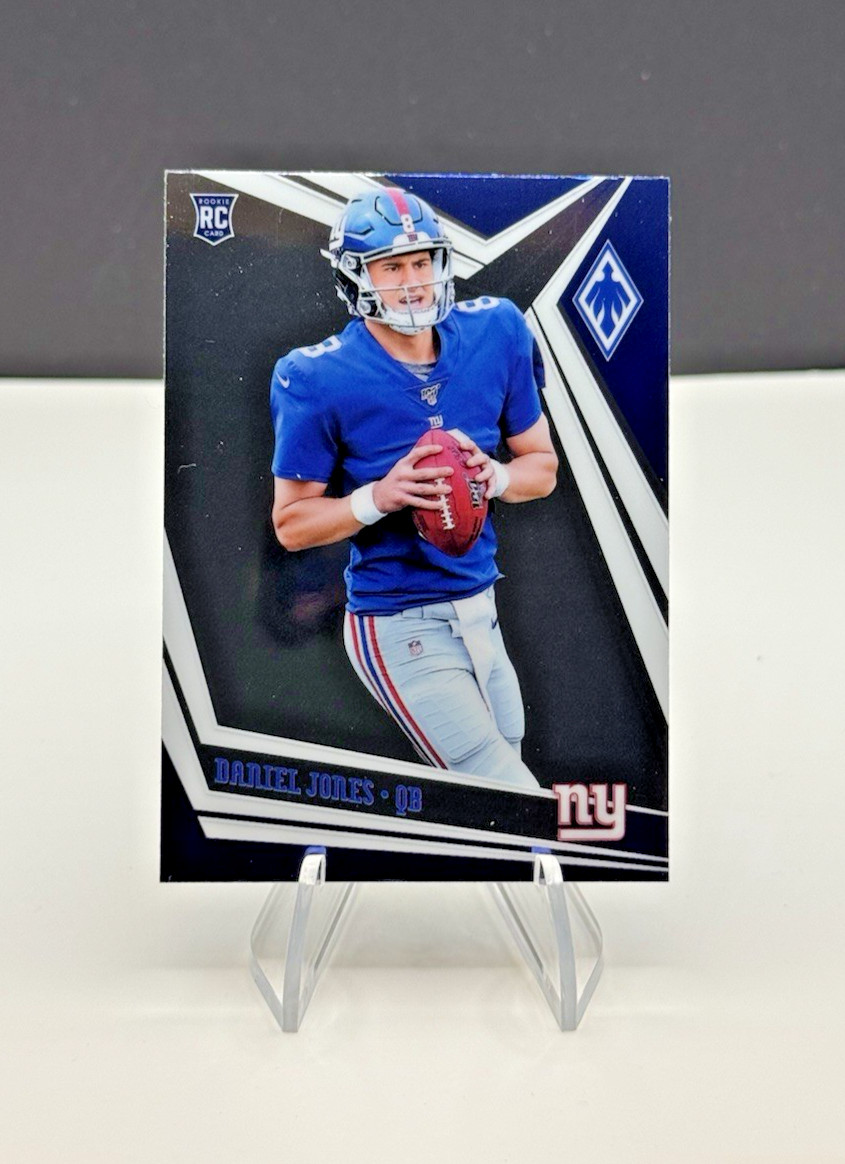 2019 Panini Phoenix Daniel Jones #102 Base Rookie RC New York Giants