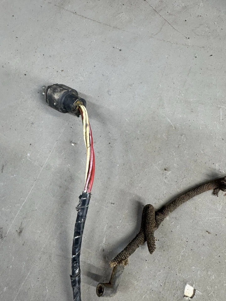 Arnés de cableado Ford Galaxie 1965-1966 compartimento del motor interruptores de temperatura merodeador Foto 4 de 4