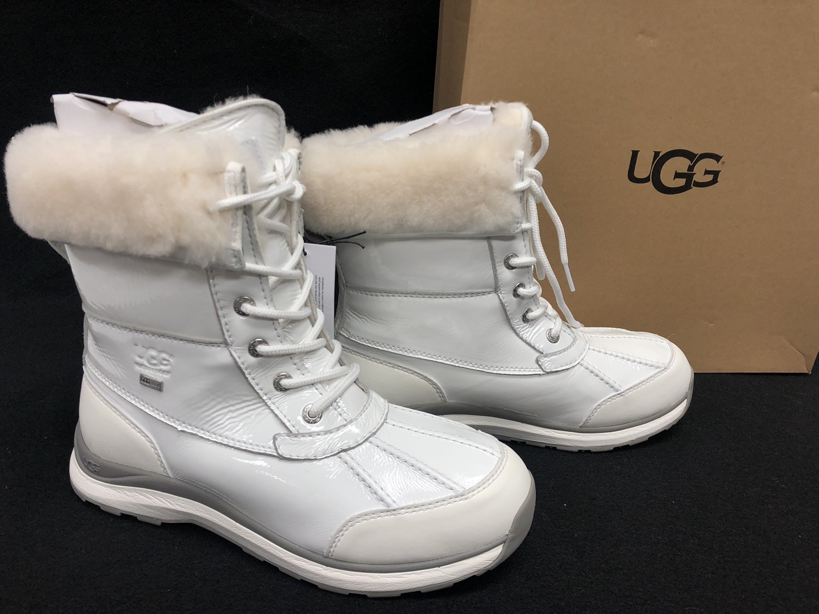 ugg women's w adirondack iii patent snow boot