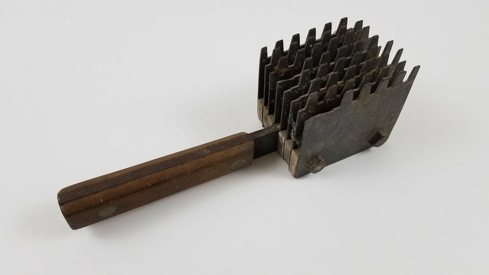 8 Blade Meat Tenderizer Kitchen Tool Full Tang A Real Beast Vintage Antique
Opens in a new window or