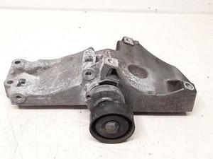 Lichtmaschine Träger Halter Generatorhalter VW Golf V 5 1K 036260885