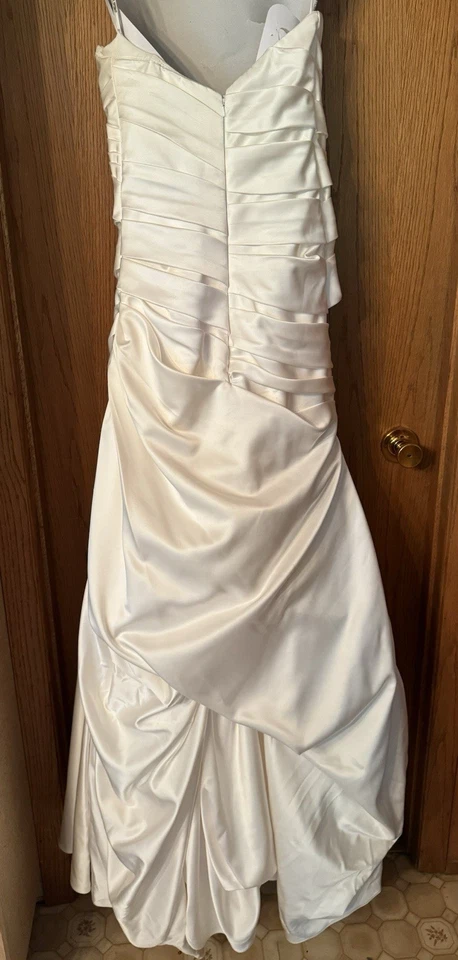 Stella York Wedding Dress Size 0/1 - Image 2 of 4