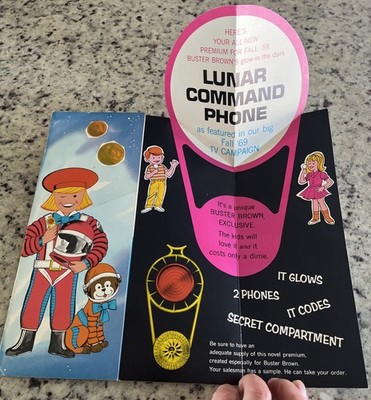 VTG 1969 Buster Brown Shoe Space Man Store Display Pop-Up Card Sign Lunar Phone
