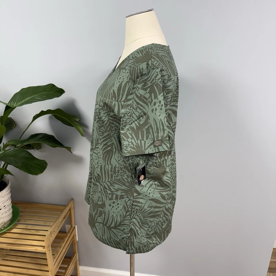 NWT Dickies Scrub Top 2X Green Palm Leaf Cotton Scrubs Nurse Uniform Floral - Image 2 of 4