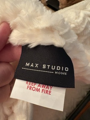 Max Studio Fluffy Blanket