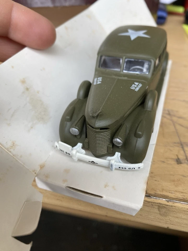 Rextoys: Cadillac V16 berlina militare statunitense oliva Con Box - Immagine 4 di 4