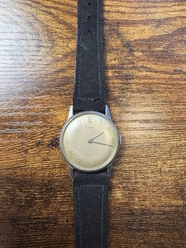 Timex Vintage 1960’s Mercury Mechanical Manual Wind Champagne Silver Dial Runs