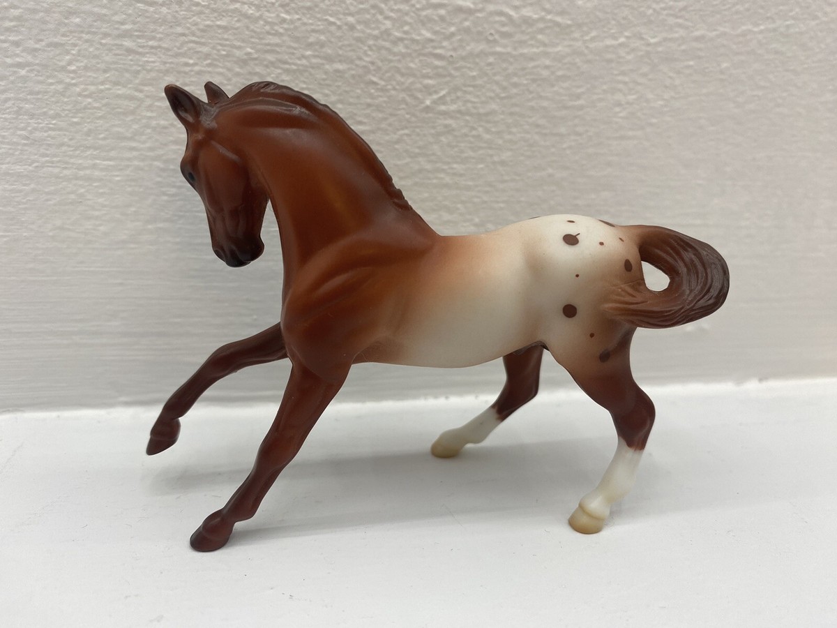 1999 Breyer Reeves Brown White With Brown Spots Horse | eBay
