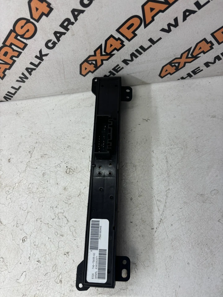 2006 JEEP COMMANDER 3.0 CRD HEATER SEAT ESP OFF CONTROL SWITCH P5601694AE - Image 4 of 4