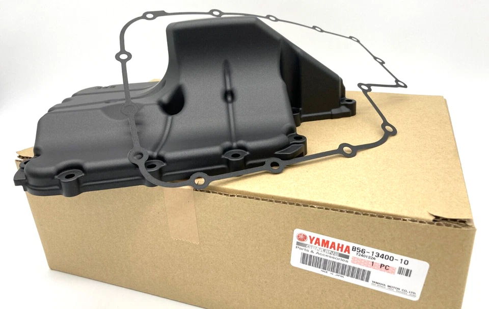 2014 - 2020 YAMAHA FJ09 FZ09 MT09 XSR900 OEM OIL PAN W/ GASKET STRAINER COVER - Image 2 of 4