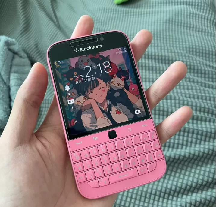BlackBerry Pink Cell Phones for sale - eBay