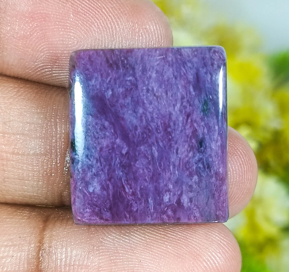 Natural  Purple Chroite Cabochon, Amazing Oval Charoite 31.15 Ct  ,24x21x5 MM - Image 4 of 4
