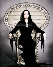 Carolyn Jones as Morticia Addams The Addams Family 8 X 10 Photo Picture