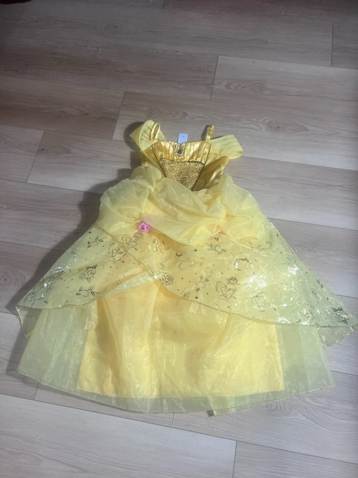 Foto 1 di 8