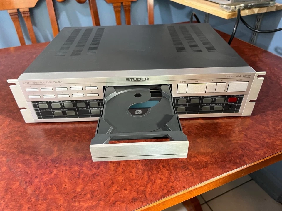Studer A727 - CD Player - Bild 4 von 4
