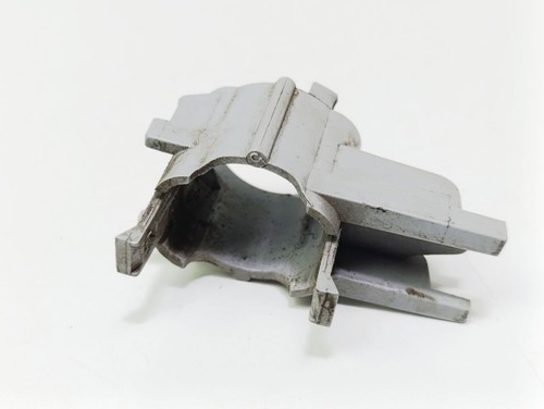 2004 Vordere Sensorhalterung Einparkhilfe Parktronic PDC A2118850367 UST133072