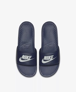 nike benassi swoosh