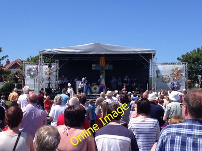 Foto 6x4 Gottesdienst unter wolkenlosem Himmel Lytham St. Anne's Die Diözese B c2014