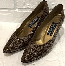 Stuart Weitzman Vintage Brown Gold Heels Size 8