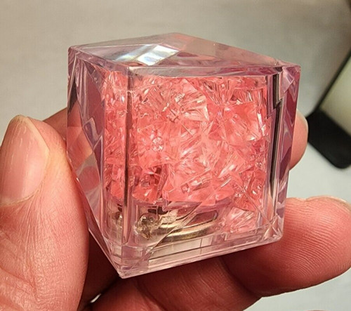 The original cool cubes Ice Gems light up toy
