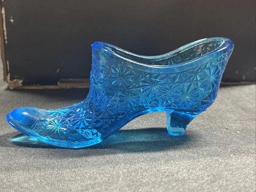Vintage Fenton Blue Daisy & Button Slipper Shoe Art Glass