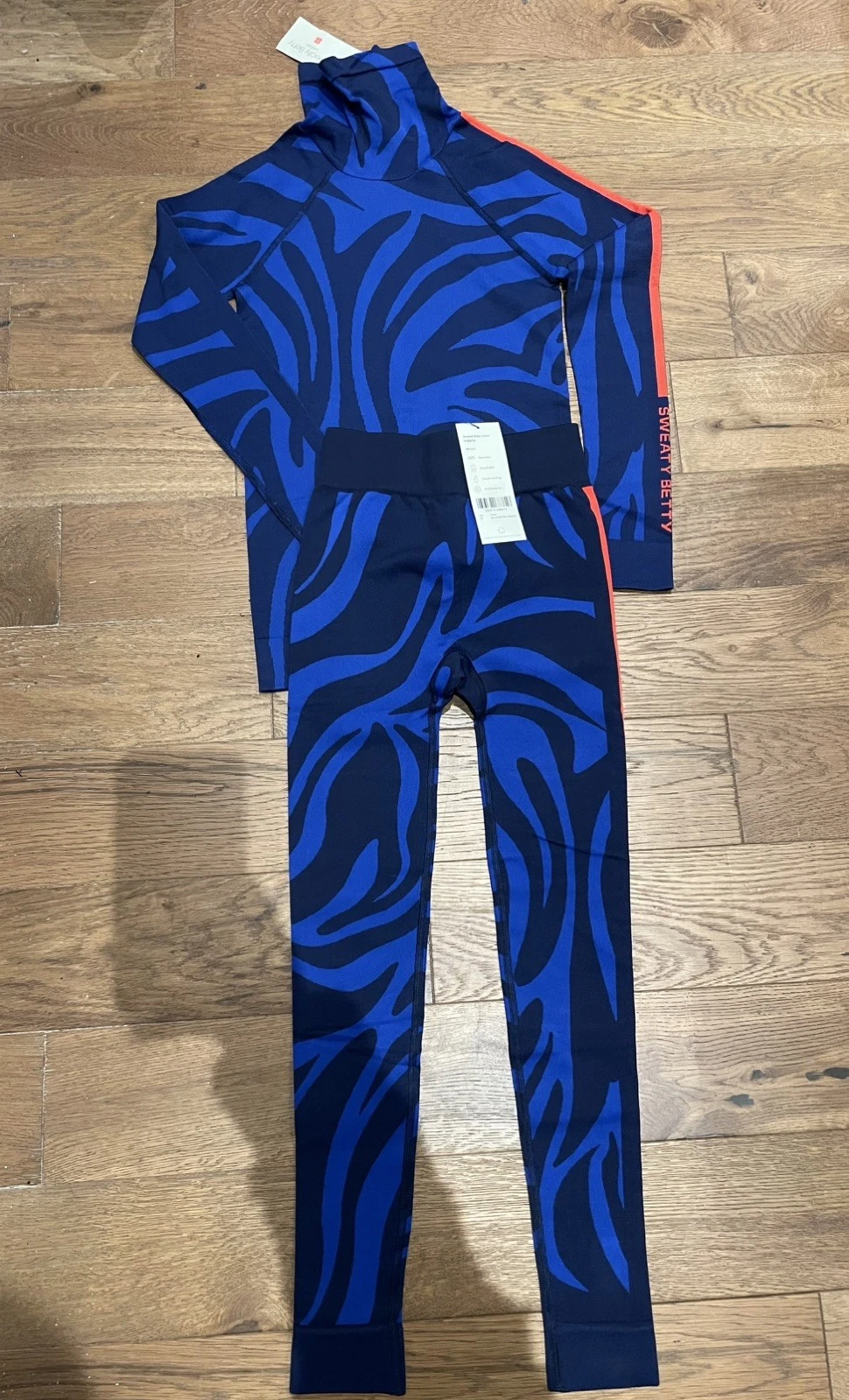 BNWT XS Sweaty Betty Base Layer Set Blue Animal print Leggings & Top