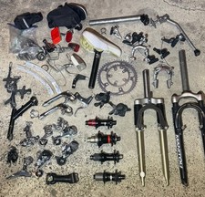 Gros lot de pièces de vélo aléatoires (voir description)