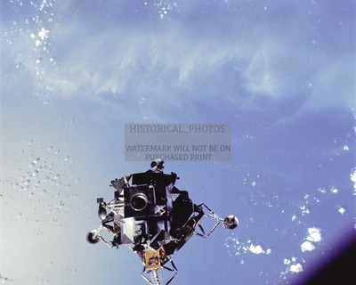 SPIDER LUNAR MODULE ABOVE EARTH FROM APOLLO 9 COMMAND MODULE 1969 8X10 PHOTO