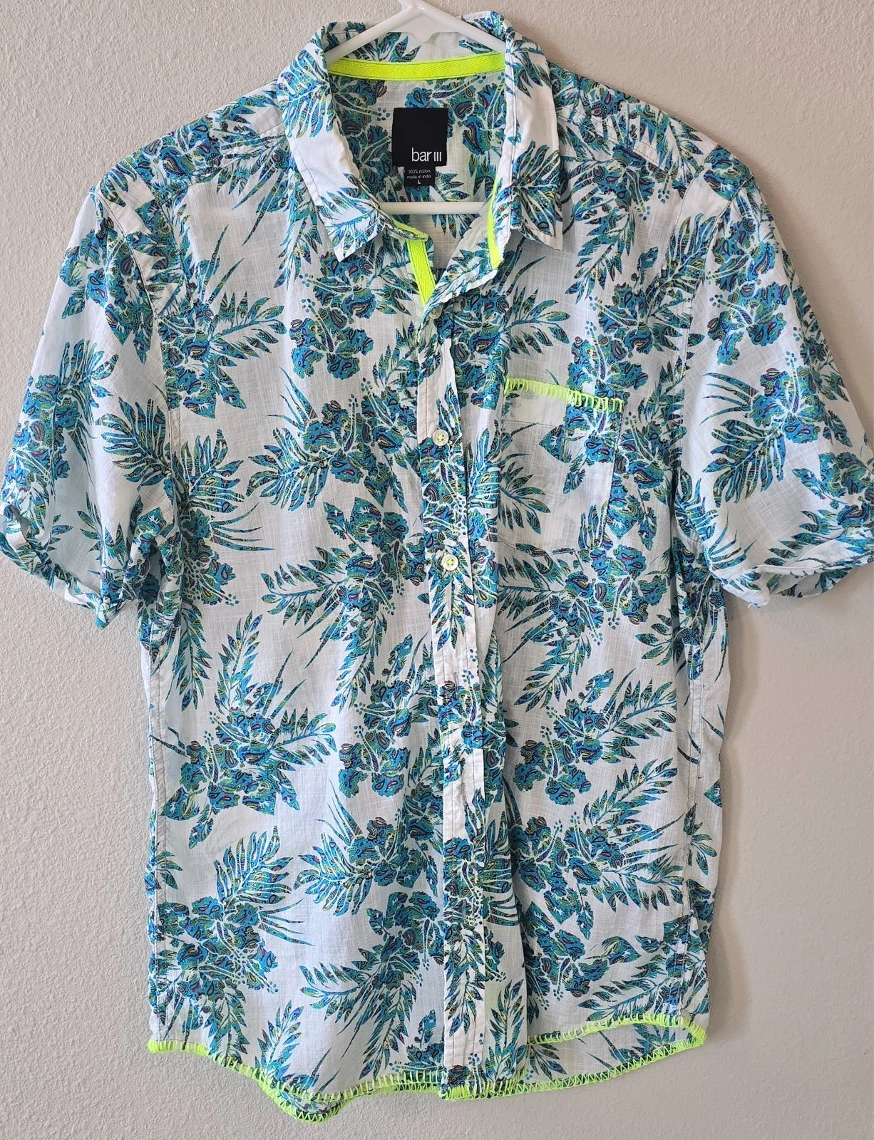 Bar III Men's L short sleeve Floral Shirt Large
