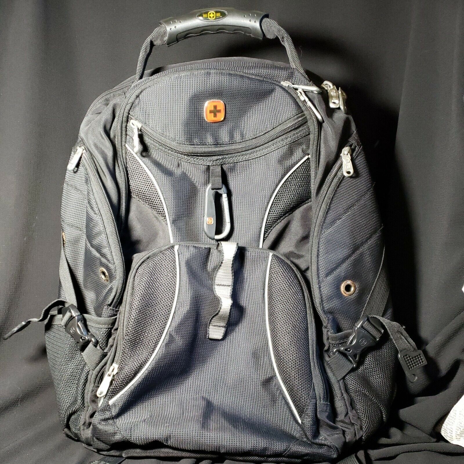 Swiss Gear 1900 Scansmart TSA Laptop/Backpack/Overnight Black/Black Up To 17"