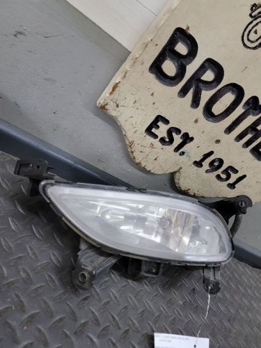 2011-2013 HYUNDAI SONATA DRIVER SIDE FOG LIGHT - Picture 2 of 12