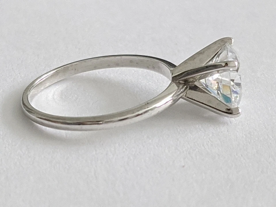 Anillo de compromiso solitario de platino .950 8 mm redondo circonita cúbica (circonita cúbica) talla 6 Foto 4 de 4