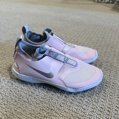 Size 1.5 Y  (GS) - Nike Flex Runner Low Pink Foam Metallic Silver
