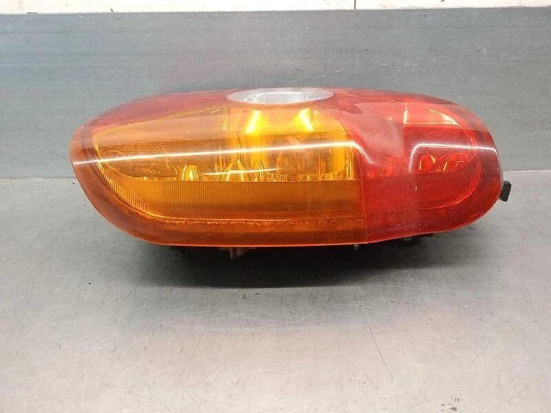 92402H1020 piloto trasero derecho para HYUNDAI TERRACAN (HP) 2.9 2001 5656318 - Imagen 4 de 4