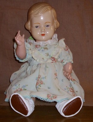 Cellba Puppe-35cm- gemalte blaue Augen-offen/geschl. Mund-guter Zustand
