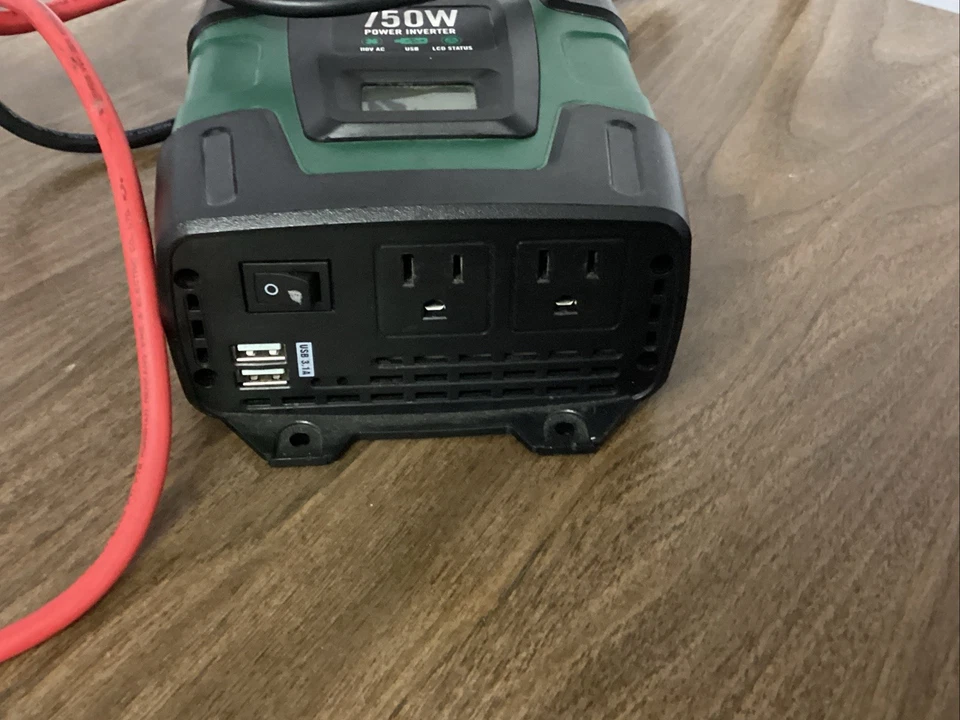 Inversor de potencia Battery Tender® 12V, 750W funciona muy bien Foto 4 de 4