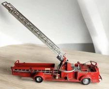 Vintage Doepke Rossmoyne Fire Truck Model Toys Aerial Ladder Pressed Steel